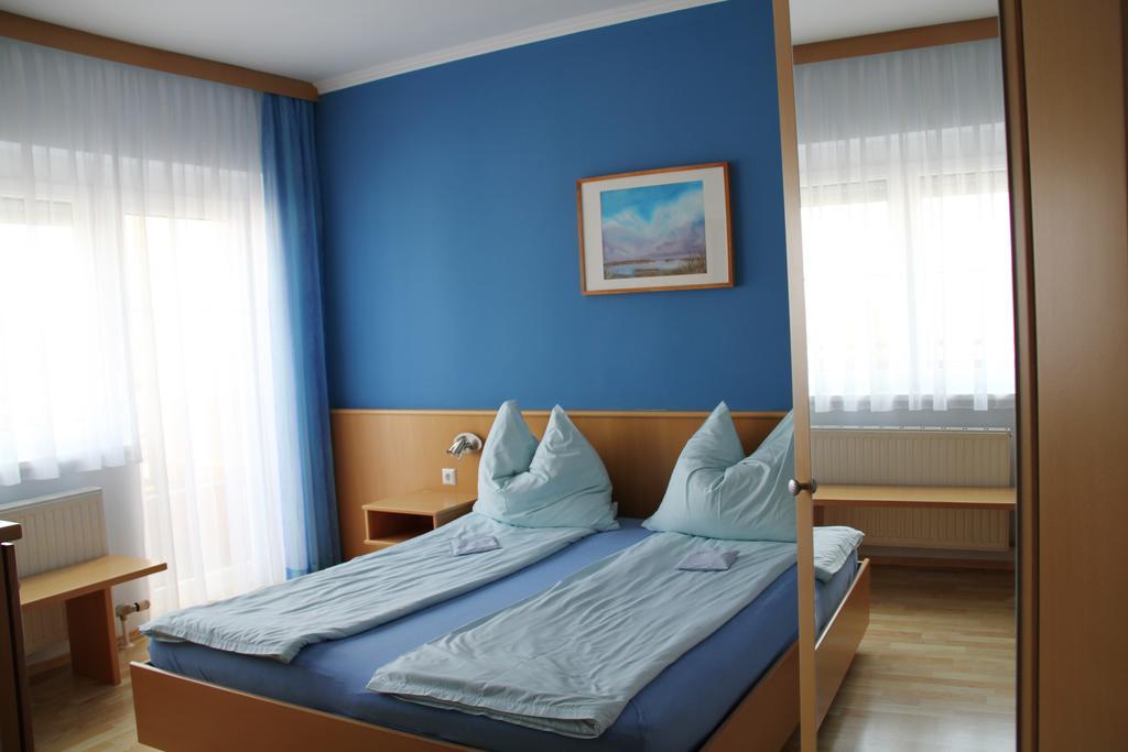Gaestehaus Lokalaugenschein Podersdorf am See Rum bild